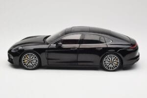 Porsche Panamera 971 Turbo S Black Metallic Minichamps 1:18 113061076 Diecast — photo 4 of 8