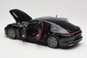 Porsche Panamera 971 Turbo S Black Metallic Minichamps 1:18 113061076 Diecast — photo 5 of 8
