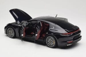 Porsche Panamera 971 Turbo S Blue Metallic Minichamps 1:18 113061075 Diecast — photo 5 of 8