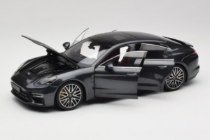 Porsche Panamera 971 Turbo S Grey Metallic Minichamps 1:18 113061073 Diecast — photo 2 of 8