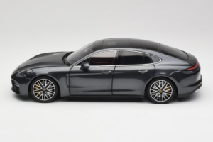 Porsche Panamera 971 Turbo S Grey Metallic Minichamps 1:18 113061073 Diecast — photo 4 of 8