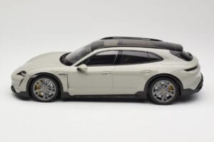 Porsche Taycan Cross Turismo Turbo S Chalk Grey Minichamps 1:18 155069302 Diecast — photo 3 of 6