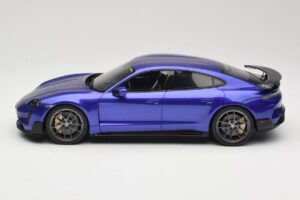 Porsche Taycan J1 Turbo GT Purple Sky Metallic GT Spirit 1:18 GT520 Resin — photo 3 of 6