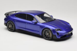 Porsche Taycan J1 Turbo GT Purple Sky Metallic GT Spirit 1:18 GT520 Resin — photo 4 of 6