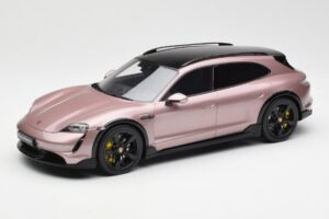 Porsche Taycan Turbo S Cross Turismo Pink Metallic GT Spirit 1:18 GT440 Resin