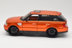 Range Rover Sport L320 Orange Maisto 1:18 31081 Diecast — photo 4 of 8