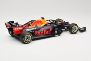 Red Bull Racing RB16 #33 M. Verstappen Winner 70th Anniversary GP 2020 Minichamps 1:18 110200533 Diecast — photo 2 of 6