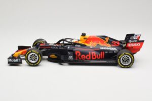 Red Bull Racing RB16 #33 M. Verstappen Winner 70th Anniversary GP 2020 Minichamps 1:18 110200533 Diecast — photo 3 of 6