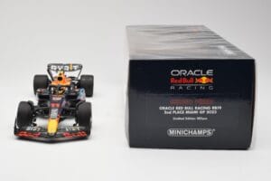 Red Bull Racing RB19 #11 S. Perez 2nd Place Miami GP 2023 Minichamps 1:18 110230511 Diecast — photo 6 of 6