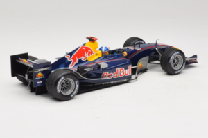 Red Bull RB1 Cosworth #14 D. Coulthard Red Bull Racing Showcar 2005 Minichamps 1:18 100050014 Diecast — photo 2 of 6