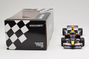 Red Bull RB1 Cosworth #14 D. Coulthard Red Bull Racing Showcar 2005 Minichamps 1:18 100050084 Diecast — photo 7 of 7