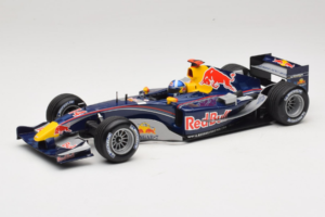 Red Bull RB1 Cosworth #14 D. Coulthard Red Bull Racing Showcar 2005 Minichamps 1:18 100050014 Diecast