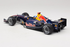 Red Bull RB1 Cosworth #14 D. Coulthard Red Bull Racing Showcar 2005 Minichamps 1:18 100050014 Diecast — photo 5 of 6