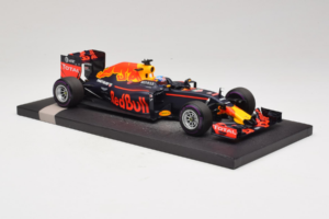 Red Bull RB12 Tag Heuer #3 D. Ricciardo Red Bull Racing 1st Pole Monaco Grand Prix 2016 Minichamps 1:18 117160103 Resin — photo 4 of 7