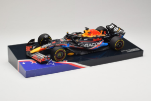 Red Bull RB19 #1 M. Verstappen Oracle Red Bull Racing United States Grand Prix Winner World Champion 2023 Minichamps 1:18 113 — photo 2 of 7