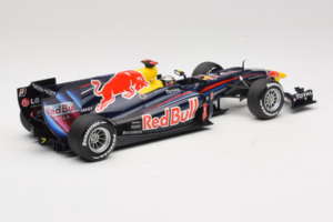 Red Bull RB6 Renault #5 S. Vettel Red Bull Racing Brazilian Grand Prix Winner 2010 Minichamps 1:18 110100205 Diecast — photo 2 of 7