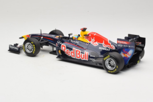 Red Bull RB7 Renault #1 S. Vettel Red Bull Racing World Champion 2011 Minichamps 1:18 110110001 Diecast — photo 5 of 6