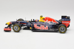 Red Bull RB8 Renault #2 M. Webber Red Bull Racing Showcar 2012 Minichamps 1:18 110120072 Diecast — photo 3 of 7