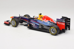 Red Bull RB9 Renault #2 M. Webber Infiniti Red Bull Racing Showcar 2013 Minichamps 1:18 110130072 Diecast — photo 5 of 6