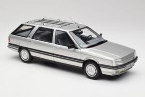 Renault 21 Nevada Silver Metallic Otto 1:18 OT479 Resin — photo 4 of 6