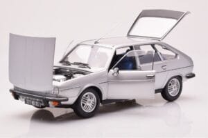 Renault 30 TX Silver Norev 1:18 185272 Diecast — photo 2 of 8