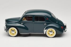 Renault 4CV Green Solido 1:18 8047 Diecast — photo 3 of 6