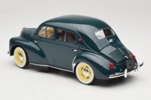 Renault 4CV Green Solido 1:18 8047 Diecast — photo 5 of 6