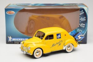 Renault 4CV Michelin Yellow Solido 1:18 82002 Diecast — photo 6 of 6