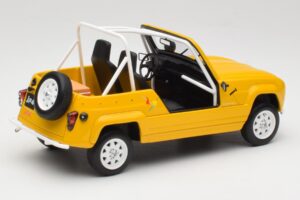 Renault 4L JP4 Jaune Tournesol Otto 1:18 OT1079 Resin — photo 2 of 6