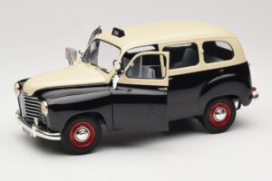 Renault Colorale Taxi Solido 1:18 421183530 Diecast — photo 2 of 8