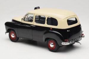 Renault Colorale Taxi Solido 1:18 421183530 Diecast — photo 7 of 8