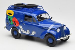 Renault Juvaquatre Michelin Blue Solido 1:18 82008 Diecast — photo 5 of 8