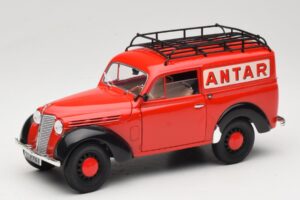 Renault Juvaquatre Utilitaire Red Solido 1:18 8424 Diecast
