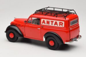 Renault Juvaquatre Utilitaire Red Solido 1:18 8424 Diecast — photo 7 of 8