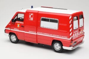 Renault Master T30 VSAB Fire Brigade Red Otto 1:18 OT1107 Resin — photo 5 of 6
