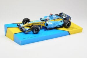 Renault R25 #5 F. Alonso 2nd Place British GP 2005 Minichamps 1:18 147051105 Diecast — photo 2 of 6