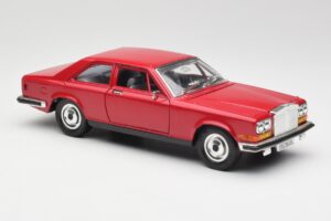 Rolls-Royce Camargue Red Bburago 1:22 3001 Diecast — photo 6 of 8