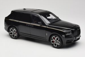 Rolls-Royce Cullinan Black With Gold Coachline & Shadow Wheels OEM 1:18 028-15A Diecast — photo 6 of 8