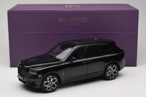 Rolls-Royce Cullinan Black With Gold Coachline & Shadow Wheels OEM 1:18 028-15A Diecast — photo 8 of 8