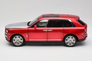 Rolls-Royce Cullinan Red With Shadow Wheels OEM 1:18 028-18A Diecast — photo 4 of 8