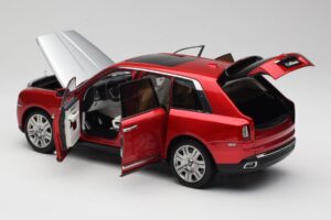 Rolls-Royce Cullinan Red With Shadow Wheels OEM 1:18 028-18A Diecast — photo 5 of 8