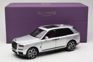 Rolls-Royce Cullinan Silver With Shadow Wheels OEM 1:18 028-16A Diecast — photo 8 of 8