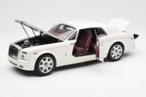 Rolls-Royce Phantom Coupe English White Silver Kyosho 1:18 08861EW Diecast — photo 2 of 8