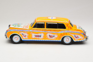 Rolls-Royce Phantom V John Lennon Paragon 1:18 PA-92121 Diecast — photo 4 of 8