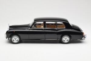 Rolls-Royce Phantom VI EWB Black Kyosho 1:18 08905BK Diecast — photo 4 of 8