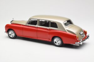 Rolls-Royce Phantom VI Red Light Beige Kyosho 1:18 08905RLB Diecast — photo 7 of 8
