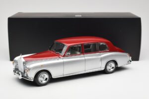 Rolls-Royce Phantom VI Silver Red Kyosho 1:18 08905SR Diecast — photo 8 of 8