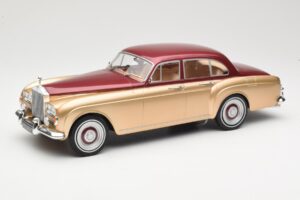 Rolls-Royce Silver Cloud III Flying Spur H.J. Mulliner Red & Gold MCG 1:18 MCG18132 Diecast