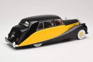 Rolls-Royce Silver Wraith Empress by Hooper Black & Yellow MCG 1:18 MCG18066 Diecast — photo 2 of 6