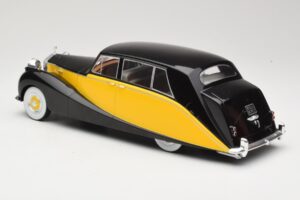 Rolls-Royce Silver Wraith Empress by Hooper Black & Yellow MCG 1:18 MCG18066 Diecast — photo 5 of 6